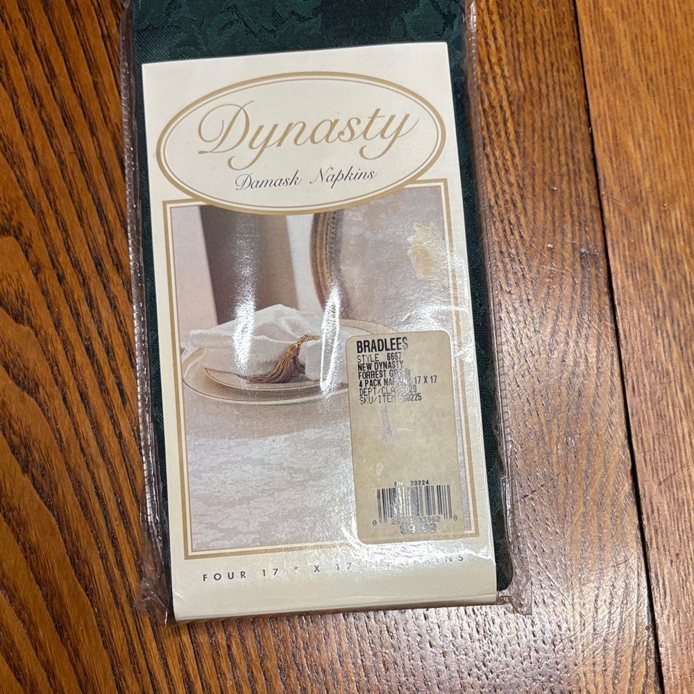 Dynasty Dark Green Damask Napkins
